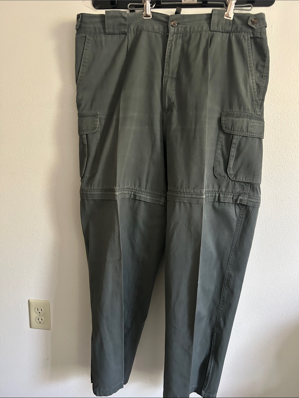 Travel Smith Men's Gray Convertible  Hiking Vacation Cargo Pants :38x32